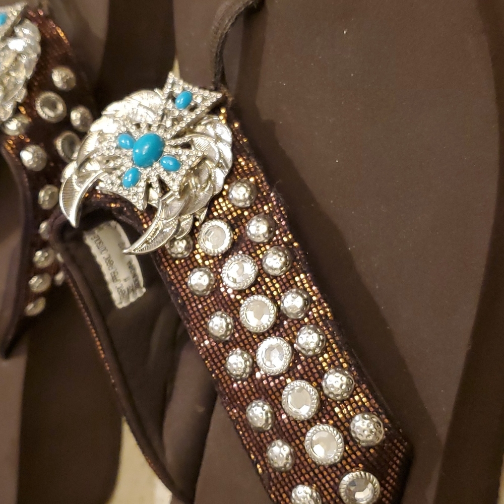 NWOT!  Western bling flip flops - Picture 3 of 11